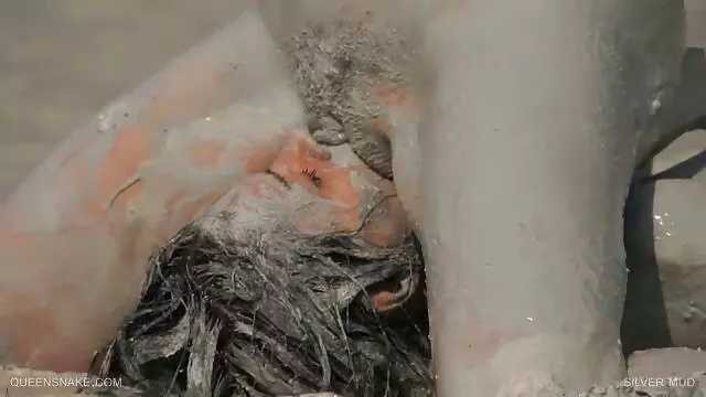 Tình dục không đăng ký  Một cô gái tóc ó với ngón tay của cô phim sex hd khong che nhat ban