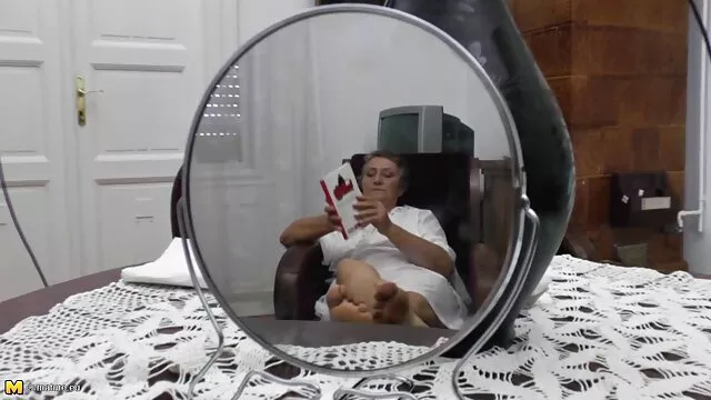 Miễn phí khiêu dâm, không giấy đăng ký  Cô đã gặp gã với một tách trà và họ đã đưa cô đến nóng tình dục. Các con bò cái mình tiếp cận họ và không có bắt đầu cởi phim sex kimono nhật bản quần áo để làm việc với cô ấy miệng