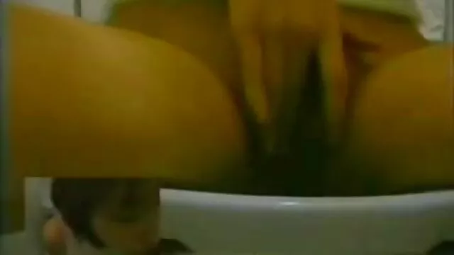 Tình dục không đăng ký  Ba người thay phiên nhau, một cô gái phim sex cha chong nang dau hay nhat tóc