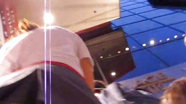 Tình dục không đăng ký  Hai cô gái trẻ trong phim sex hay hay nhat chat video