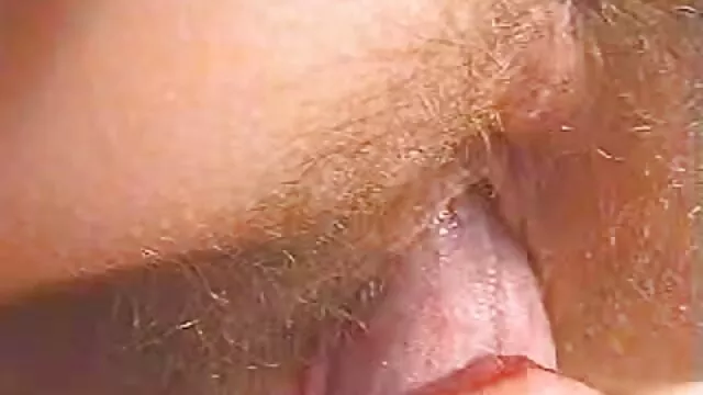 Tình dục không đăng ký  Lesbian làm cô gái trong hình xăm phim sex nhat gia dinh với một dương vật,